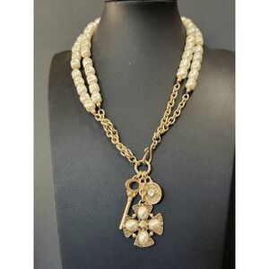 Imitation Pearl Cabochon Maltese Cross Necklace Gold Tone Key Cross Medallion